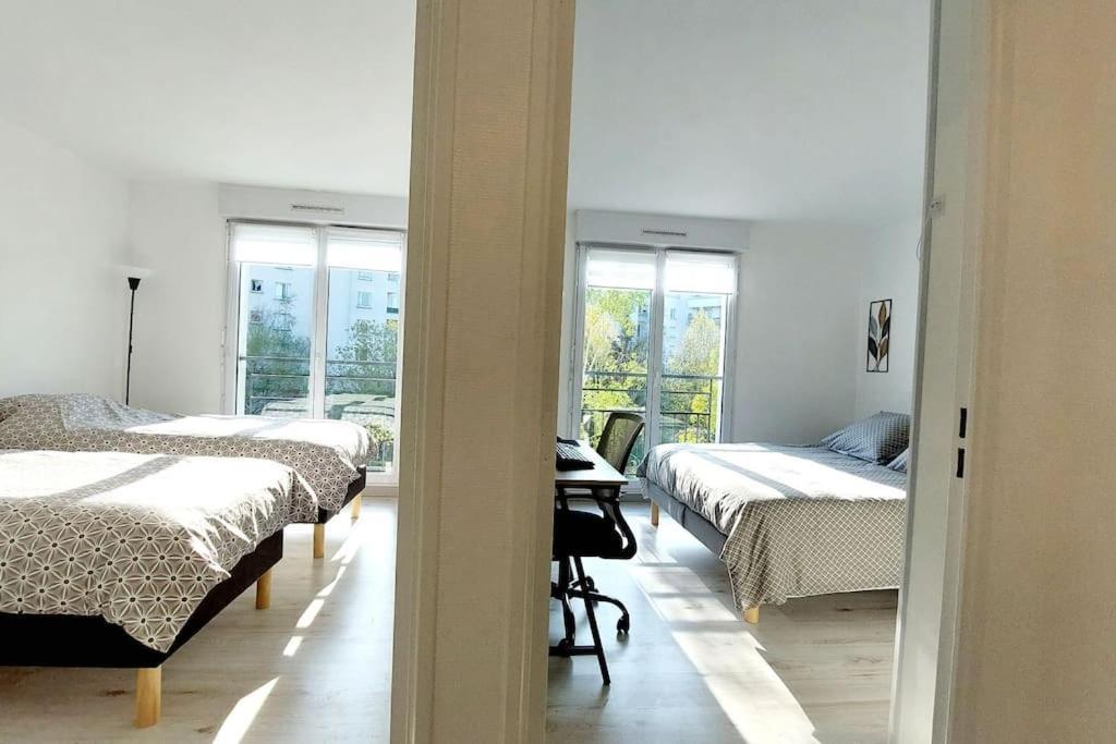 Cosy Home, 2 Chambres, 6 Personnes, 3 Min Gare, Parking Cergy