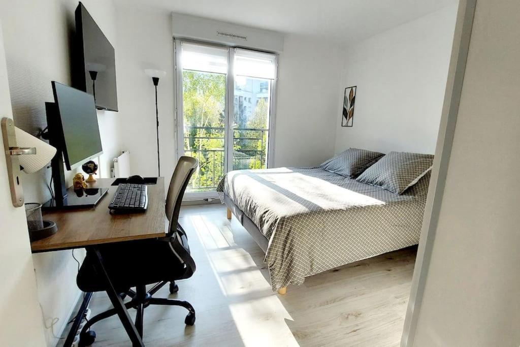 Apartment Cosy Home, 2 Chambres, 6 Personnes, 3 Min Gare, Parking Cergy