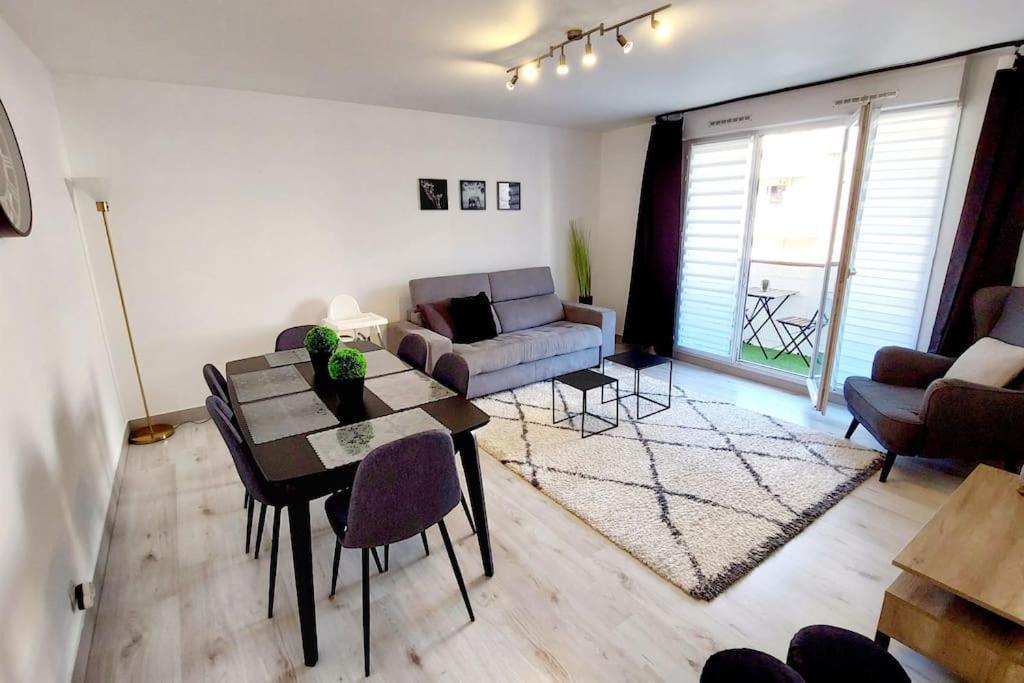 Apartment Cosy Home, 2 Chambres, 6 Personnes, 3 Min Gare, Parking *